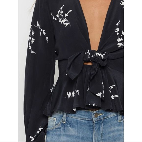 Luxe Deluxe 100% SILK Tie Front Blouse - Picture 4 of 7